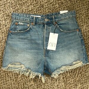 Zara High-Rise Shorts, NEW WITH TAGS, Size 10